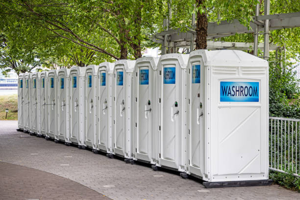 Best Luxury portable toilet rental  in Osseo, WI